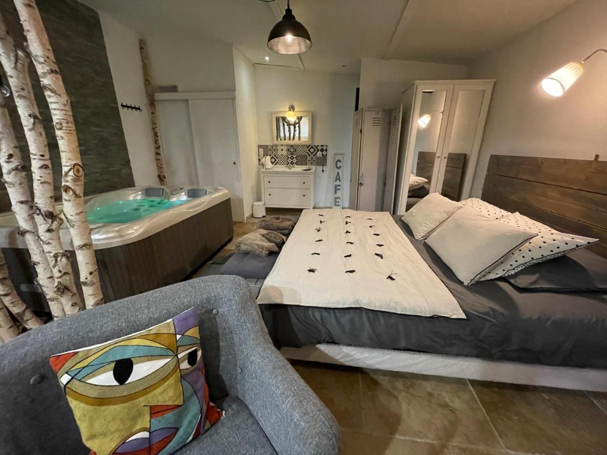 Au Havre De Paix Sainte Victoire Vauvenargues Hotel Екстериор снимка