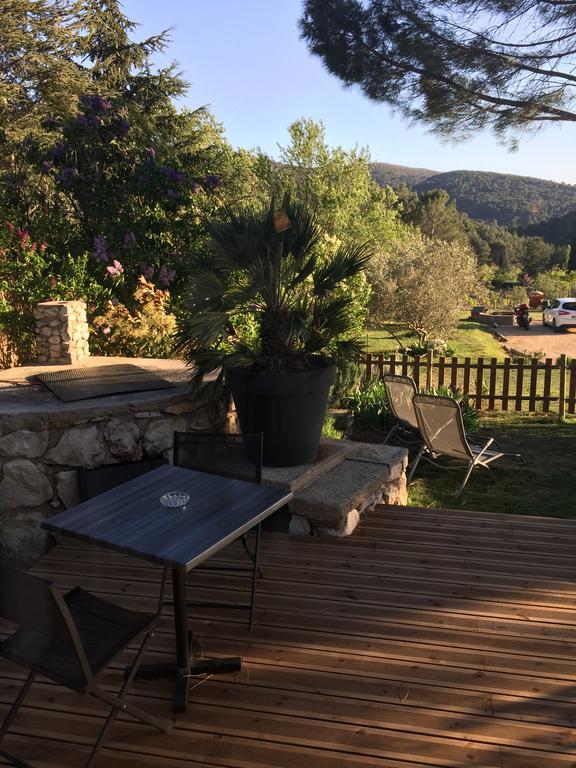 Au Havre De Paix Sainte Victoire Vauvenargues Hotel Екстериор снимка