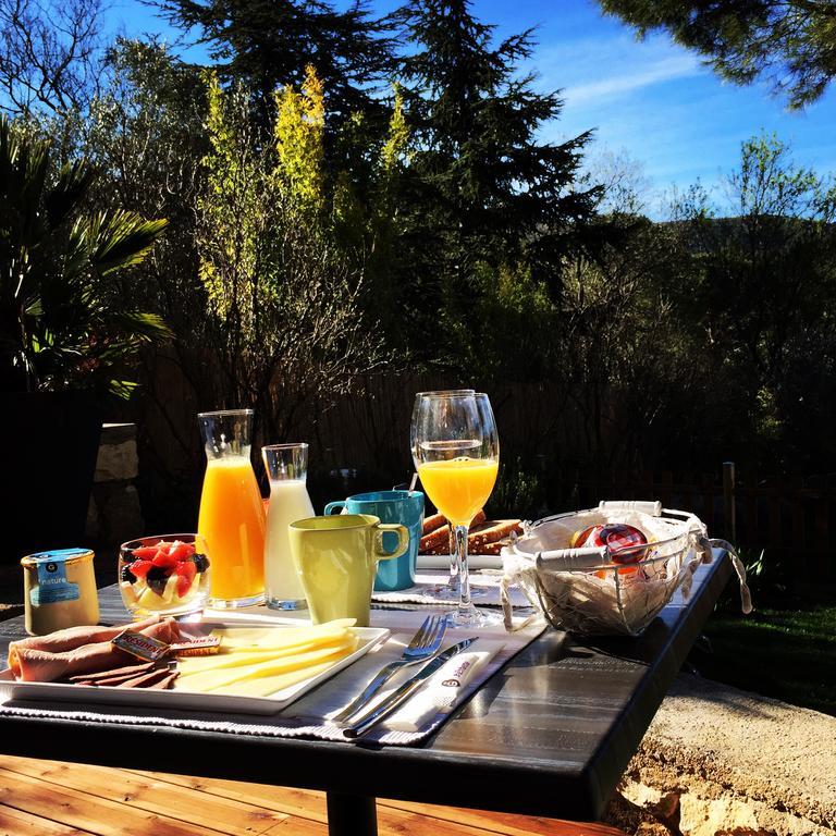 Au Havre De Paix Sainte Victoire Vauvenargues Hotel Екстериор снимка